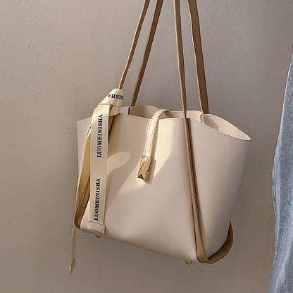 Beige large capacity tote bag with simple modern style