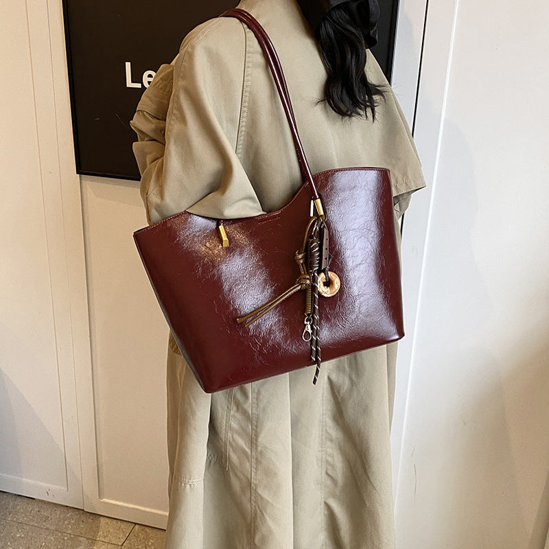 Women's Retro Fashion Large Capacity Totes